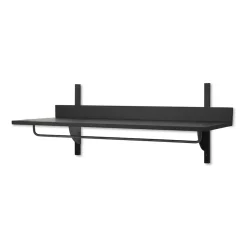 Ferm Living Sector plank met stang 37x87 cm, Black ash-black brass< Garderobehaken & Hoedenplanken