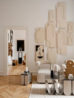Kristina Dam Studio Serif Relief wanddecoratie M, Offwhite< Wanddecoraties