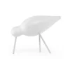 Normann Copenhagen Shorebird wit, middel< Houten Beelden