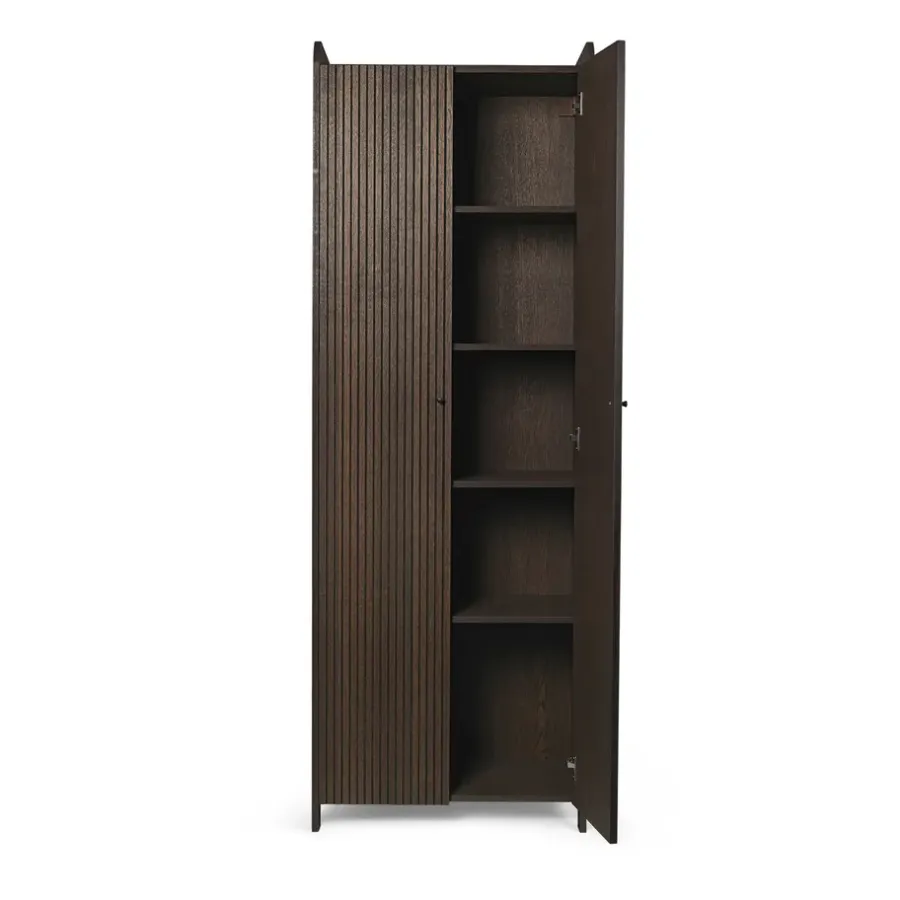Ferm Living Sill Tall kast, Dark stained oak< Kasten & Vitrines