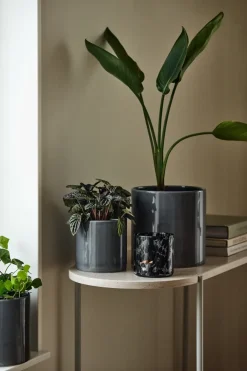 Scandi Living Sleek bloempot Ø12 cm, Charcoal< Bloempotten