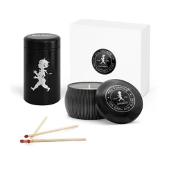 Solstickan Design Solstickan cadeaubox geurkaarsen + luciferdoosje, Zwarte geurkaars cederhout< Geurkaarsen & Aroma Diffusers
