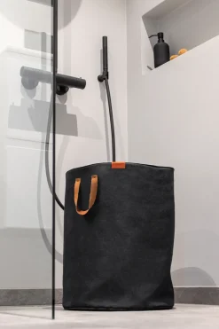 Mette Ditmer Sort It wasmand, Black< Wasmanden