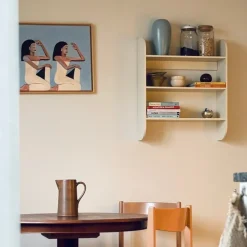 TÔNN furniture Strapats wandplank 62x73,6 cm, Off-white< Planken & Planksystemen