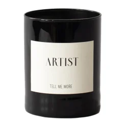 Tell Me More geurkaars 48 u, Artist< Geurkaarsen & Aroma Diffusers