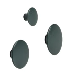 Muuto The Dots kledinghaak dark green, Medium< Haken & Hangers|Opbergoplossingen Voor De Kinderkamer