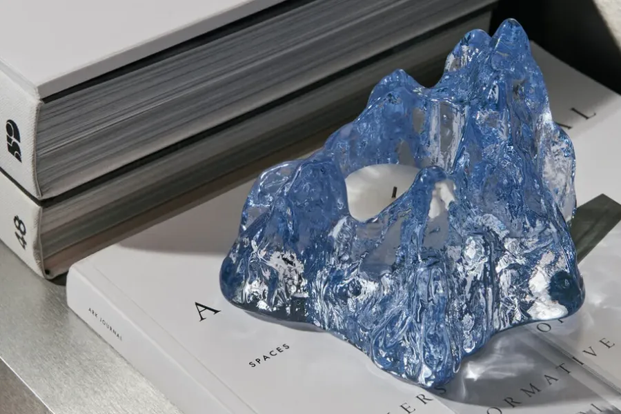 Kosta Boda The Rock waxinelichtjeshouder 91 mm, Ice blue< Kaarsenhouders & Kaarsenborden