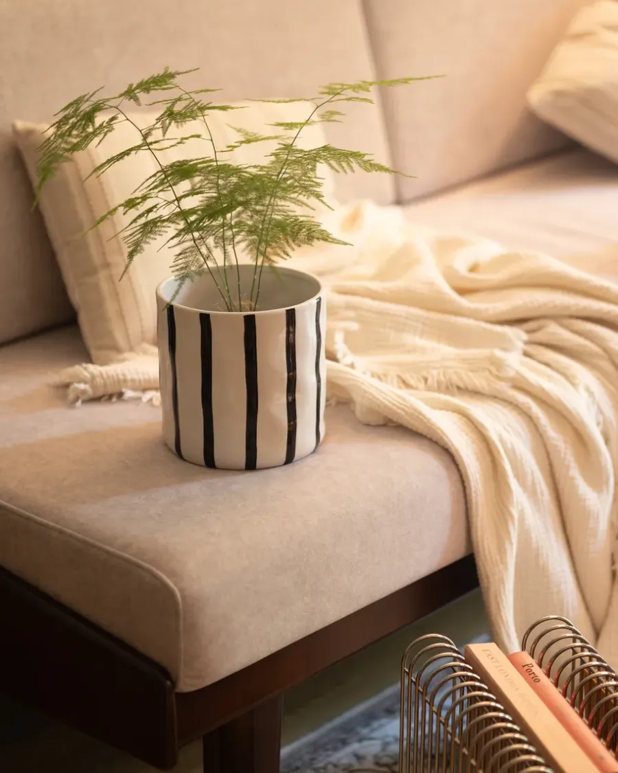 Scandi Living Thrive pot Ø16 cm, Wit-zwart< Bloempotten