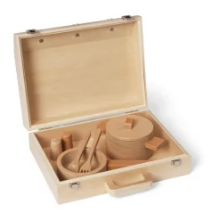 Ferm Living Toro Suitcase Kitchen kookset voor kinderen, Natural< Kinderkamer Interieuraccessoires|Kinderkamer Interieuraccessoires