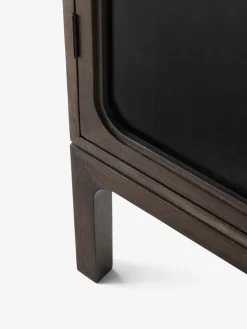 &Tradition Trace SC88 vitrinekast 120x192x40 cm, Dark stained oak< Kasten & Vitrines
