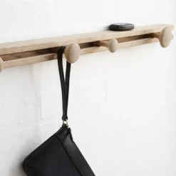 Applicata Track kapstok 90 cm., eiken< Kapstokken & Hangrekken