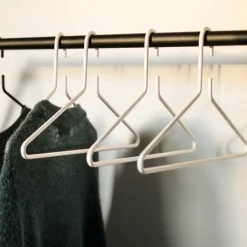 Essem Design Triangel kledinghanger 3-pack, Wit< Kapstokken & Hangrekken|Haken & Hangers