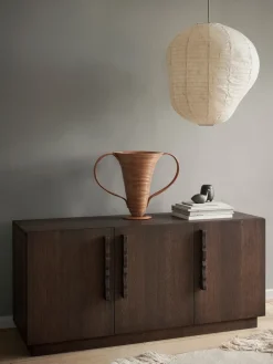 Ferm Living Unda sideboard 146x68x50 cm, Donker gebeitst eikenhout< Ladekasten & Dressoirs