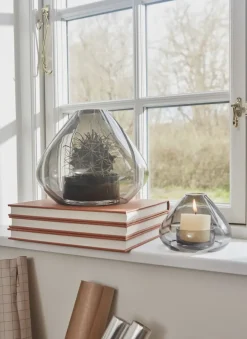 AYTM Uno lantaarn-vaas 21 cm, Zwart< Kaarsenhouders & Kaarsenborden