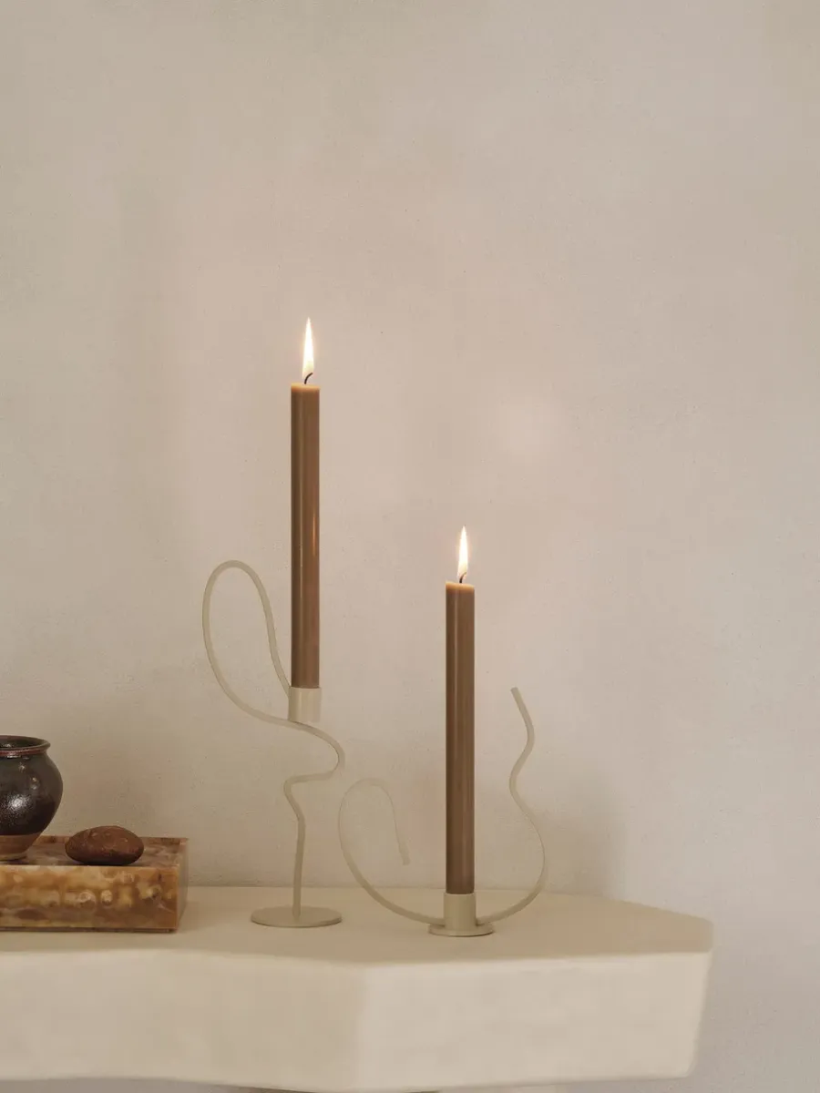 Ferm Living Valse kandelaar high, Cashmere< Kandelaars