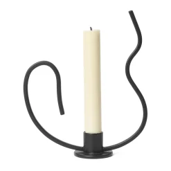 Ferm Living Valse kandelaar low, Zwart< Kandelaars