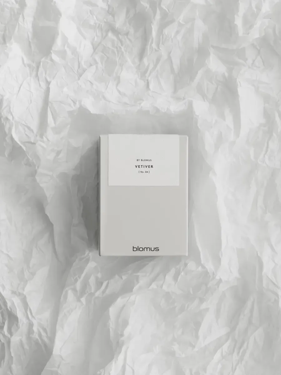 Blomus Vaola geurkaars Vetiver, S, 30 H< Geurkaarsen & Aroma Diffusers