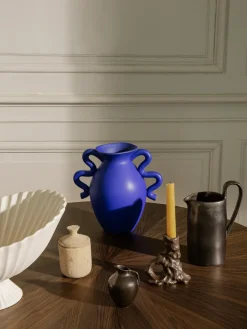 Ferm Living Verso vaas 27 cm, Bright Blue< Vazen