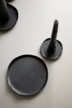 DBKD Wave kandelaar, Cast iron< Kandelaars