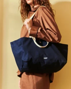 HAY Weekend Bag No 2 tas S 26x56 cm, Midnight blue< Opbergmanden