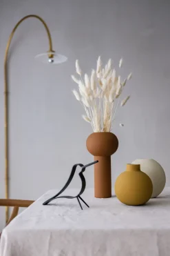Cooee Design Woody Bird klein, Zwart gebeitst eikenhout< Paasdecoratie|Houten Beelden