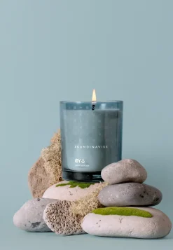 Skandinavisk Øy geurkaars met deksel, 200 g< Geurkaarsen & Aroma Diffusers