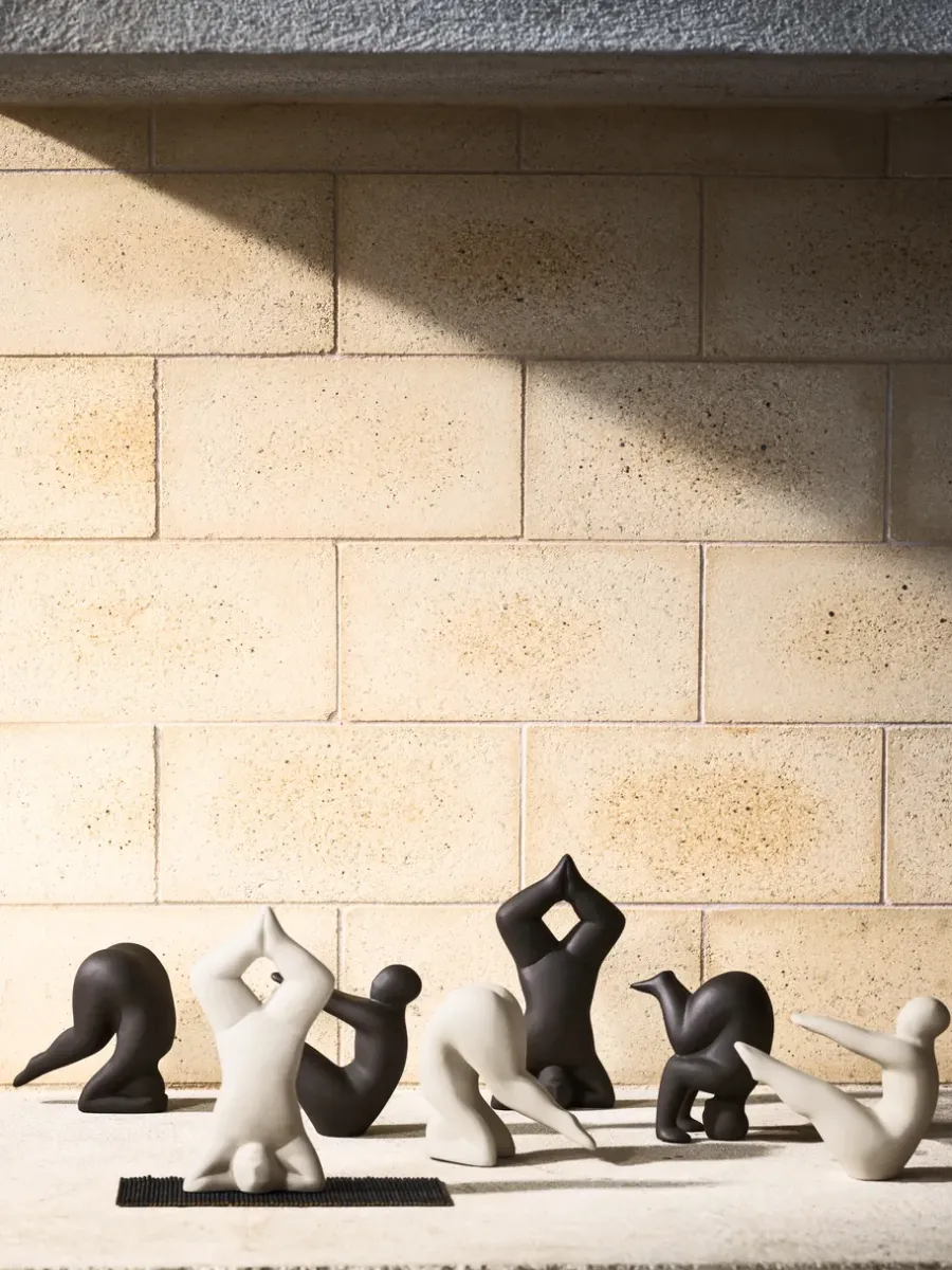 Design House Stockholm Yoga decoratie no. 4, Black< Sculpturen & Porseleinen Beelden