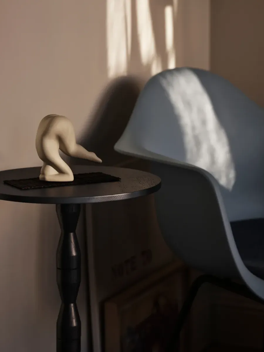 Design House Stockholm Yoga decoratie no. 1, Light grey< Sculpturen & Porseleinen Beelden